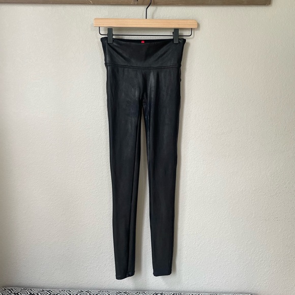 Spanx Black Faux Leather Legging - Picture 5 of 13